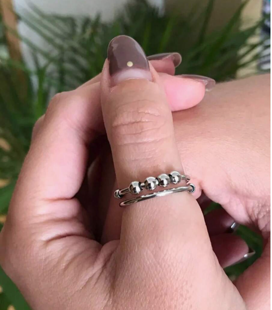 Stressy Anxiety Beads Ring Silver worn on hand